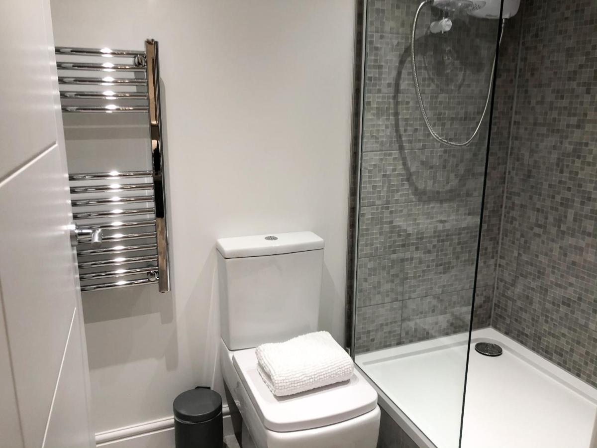 10Min To City - Free Parking - Private Studio - Contractor Friendly Манчестер Екстер'єр фото
