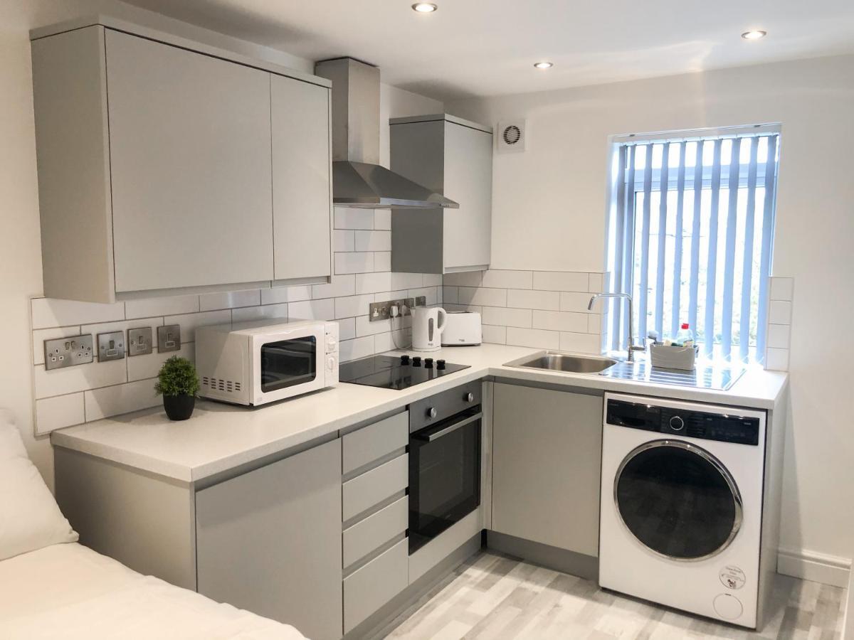 10Min To City - Free Parking - Private Studio - Contractor Friendly Манчестер Екстер'єр фото
